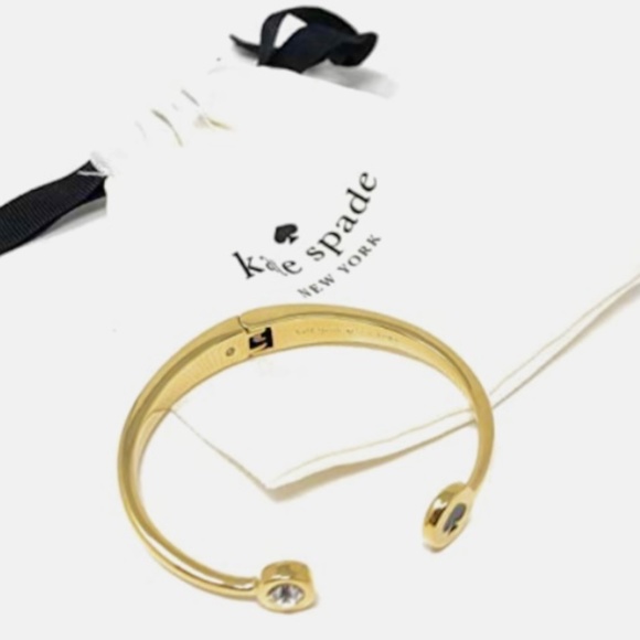 New Kate Spade Bracelet Spot The Spade Gold Tone Black Spade Crystal Open Hinge - Picture 2 of 3